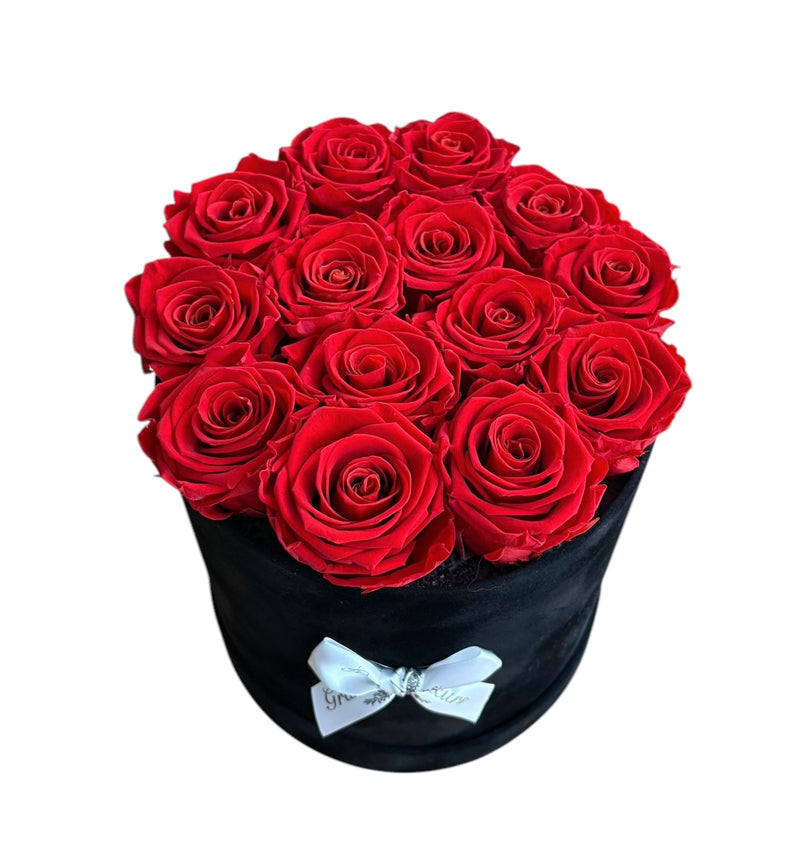 Red Black Velvet Signature Round Plus (0 left)