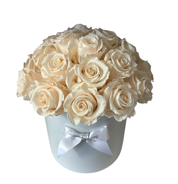 Infinity Charlotte Vase (Exclusive to SF)